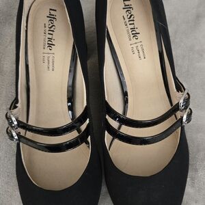 Life Stride "True" Women's Black Blood Heels with Double Patent Buckle Straps